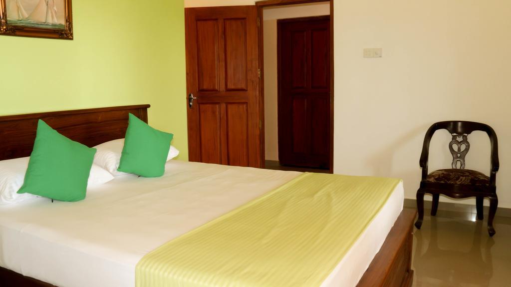 Ziegler Cottage Negombo Chambre photo